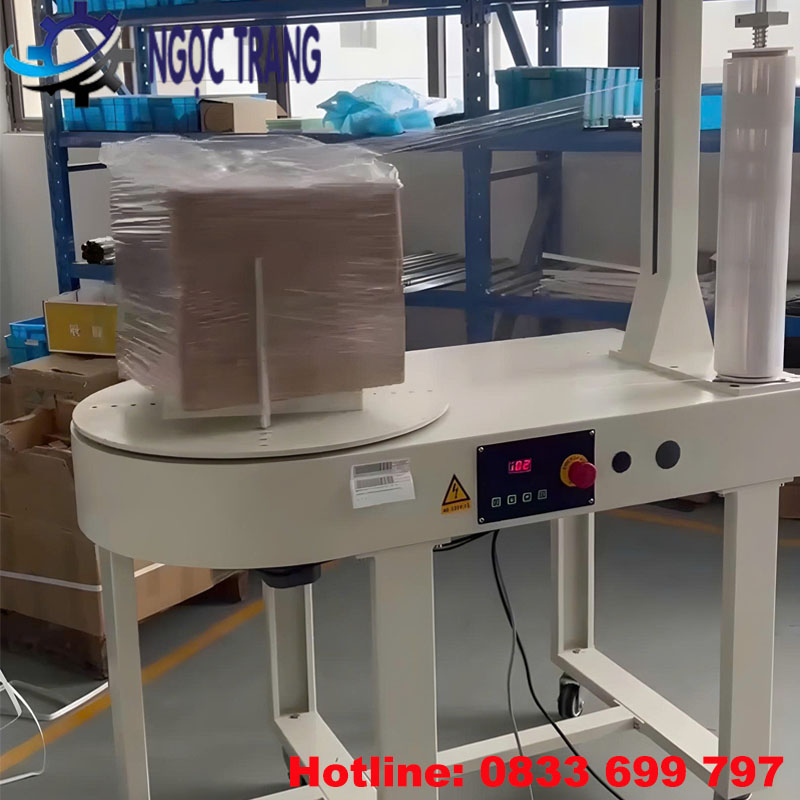 Máy quấn màng co