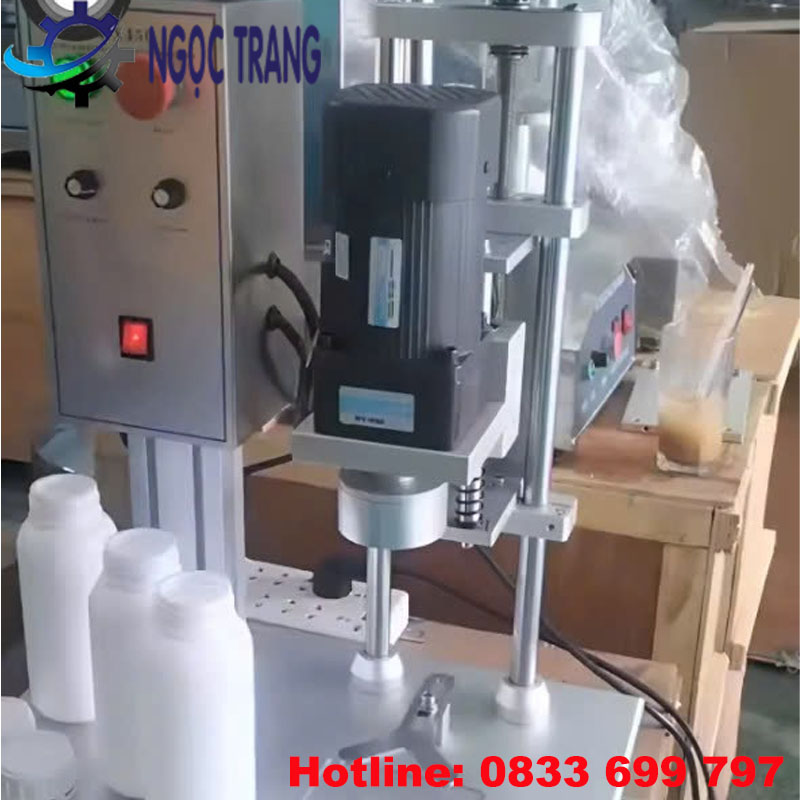 Máy vặn nắp chai
