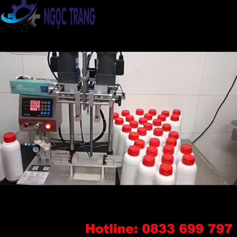 Máy siết nắp chai