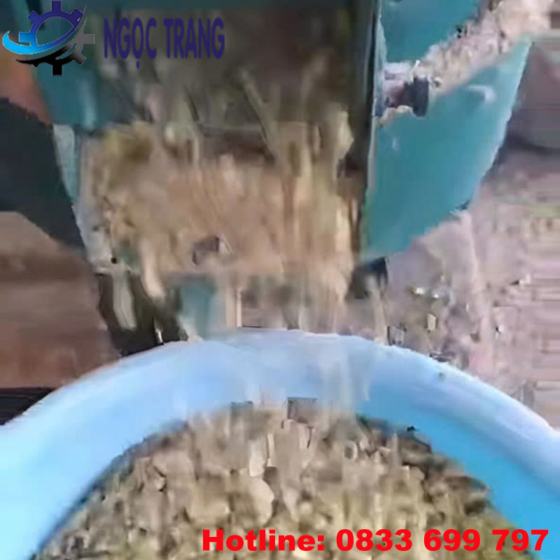 Máy tách vỏ hạt đậu xanh