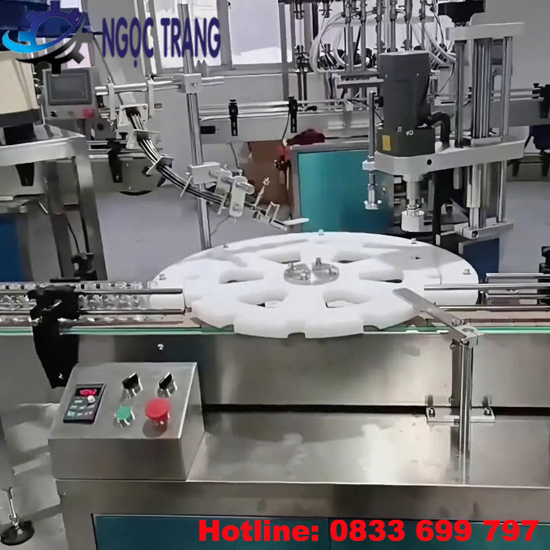 Máy đóng nắp chai