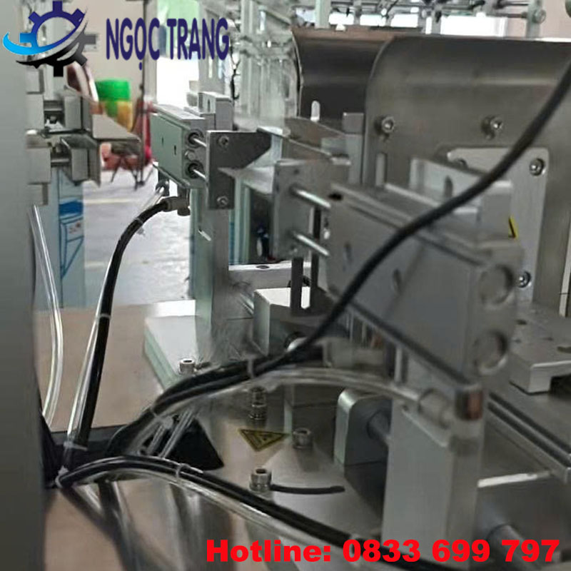 Máy gấp hộp giấy tự động