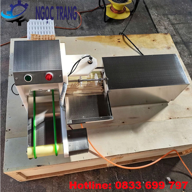 Máy xiên thịt nướng