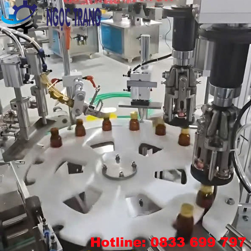Máy siết nắp chai tự động