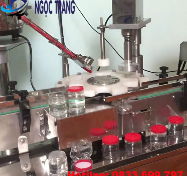 Máy chiết rót 4 vòi - Máy chiết rót đóng nắp chai tự động